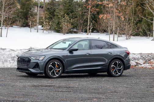 2022 Audi e-tron S line Premium