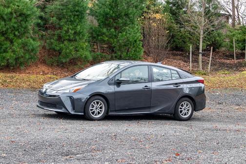 2022 Toyota Prius L