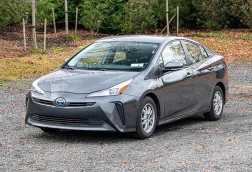 2022 Toyota Prius L