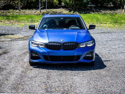 Portimao Blue Metallic 2022 BMW 330 i