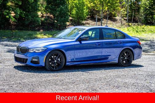 Portimao Blue Metallic 2022 BMW 330 i