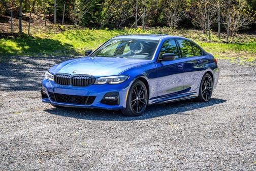 Portimao Blue Metallic 2022 BMW 330 i