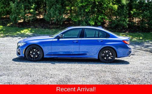 Portimao Blue Metallic 2022 BMW 330 i