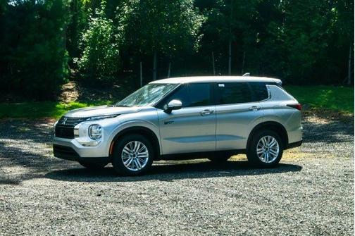 2025 Mitsubishi Outlander PHEV ES