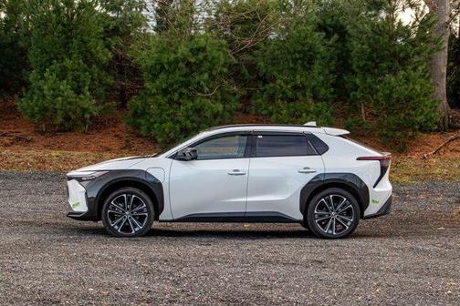 2023 Toyota bZ4X Limited