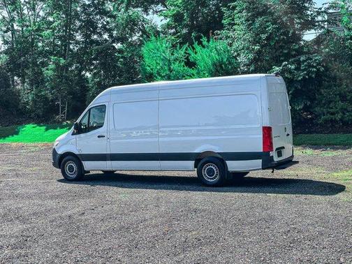 2023 Mercedes-Benz Sprinter 2500 170 WB