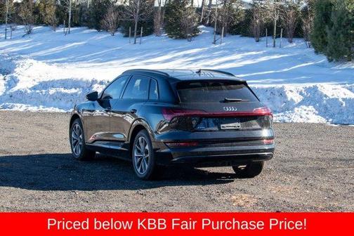 2021 Audi e-tron Premium Plus