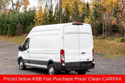 2022 Ford Transit-250 Base