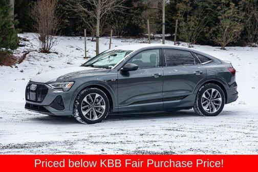 2021 Audi e-tron Premium Plus