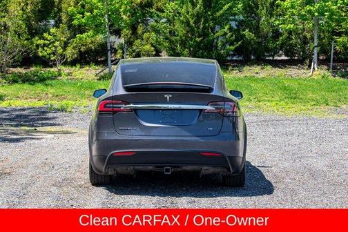 Gray 2018 Tesla Model X 75D