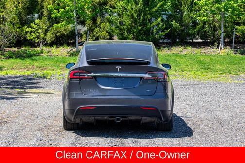 Gray 2018 Tesla Model X 75D