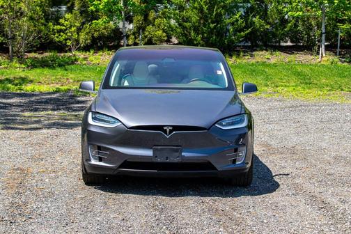 Gray 2018 Tesla Model X 75D