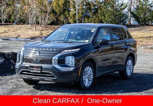 2024 Mitsubishi Outlander ES