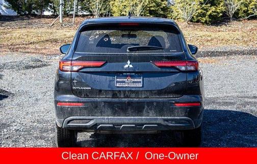2024 Mitsubishi Outlander ES
