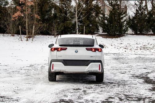 2025 BMW X2 xDrive28i