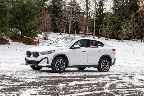 2025 BMW X2 xDrive28i