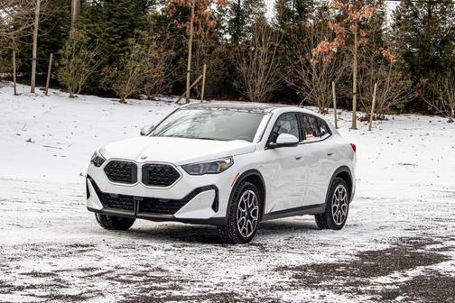 2025 BMW X2 xDrive28i