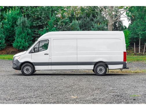 2022 Mercedes-Benz Sprinter 2500 170 WB