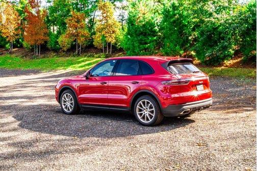 2021 Porsche Cayenne Base