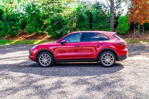 2021 Porsche Cayenne Base