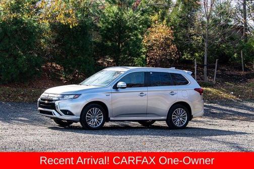 2022 Mitsubishi Outlander PHEV SEL
