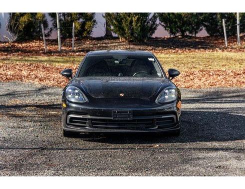 2018 Porsche Panamera 4