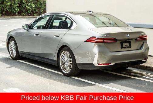 Gray Metallic 2024 BMW 540 i xDrive