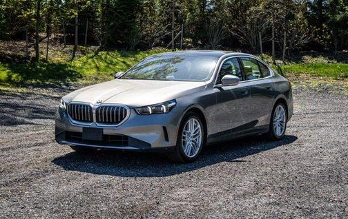Gray Metallic 2024 BMW 540 i xDrive