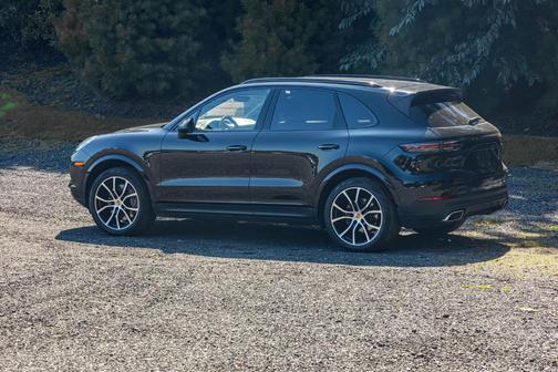 2021 Porsche Cayenne Base
