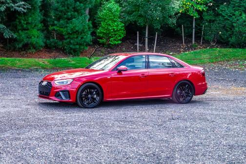 2023 Audi A4 45 S line Premium Plus