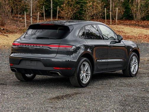 2021 Porsche Macan Base