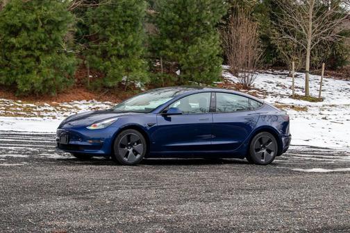 2022 Tesla Model 3 Base