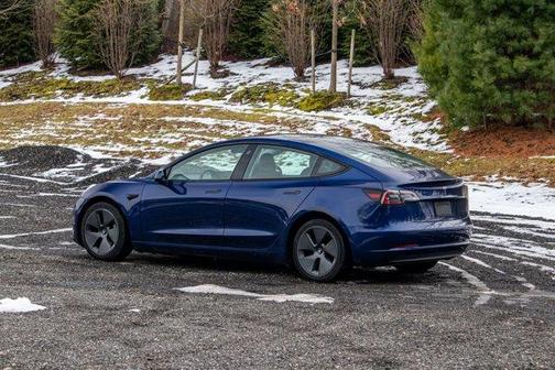2022 Tesla Model 3 Base
