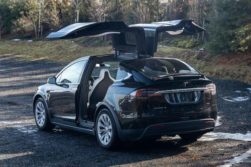 2018 Tesla Model X 75D