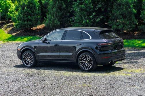 2021 Porsche Cayenne Base