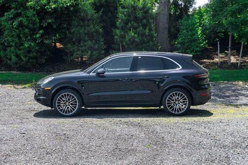 2021 Porsche Cayenne Base