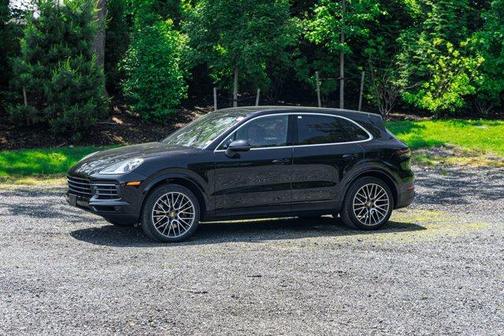 2021 Porsche Cayenne Base
