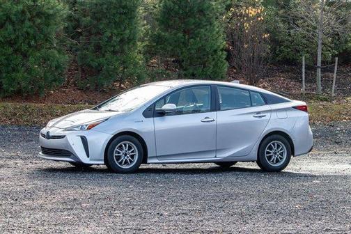 2022 Toyota Prius L