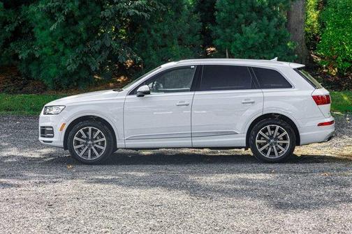 2019 Audi Q7 45 Premium Plus