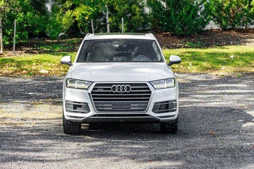2019 Audi Q7 45 Premium Plus