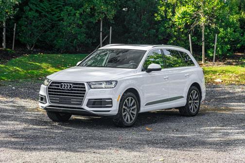 2019 Audi Q7 45 Premium Plus