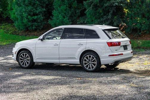 2019 Audi Q7 45 Premium Plus