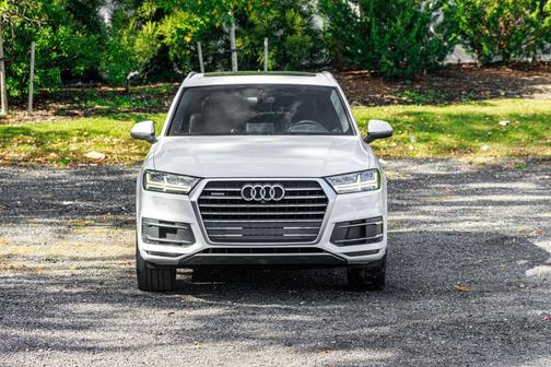 2019 Audi Q7 45 Premium Plus