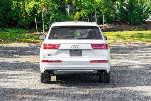 2019 Audi Q7 45 Premium Plus