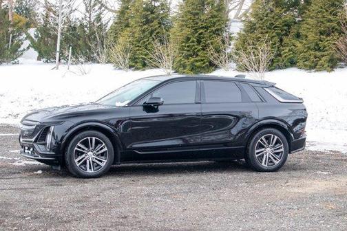 2023 Cadillac LYRIQ Luxury