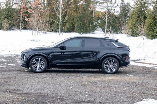 2023 Cadillac LYRIQ Luxury