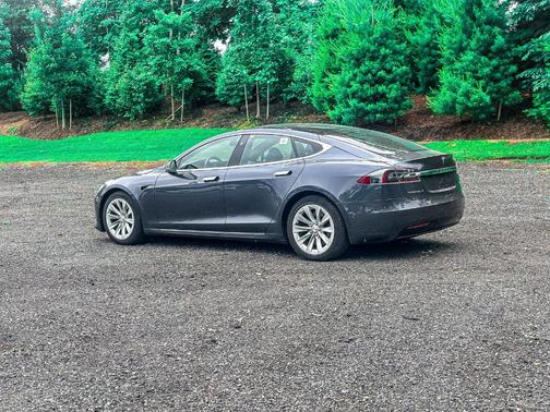 2018 Tesla Model S 75D