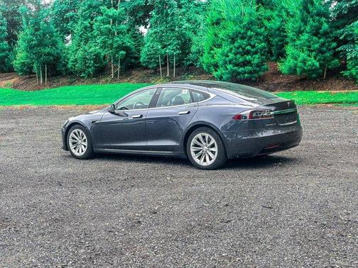 2018 Tesla Model S 75D