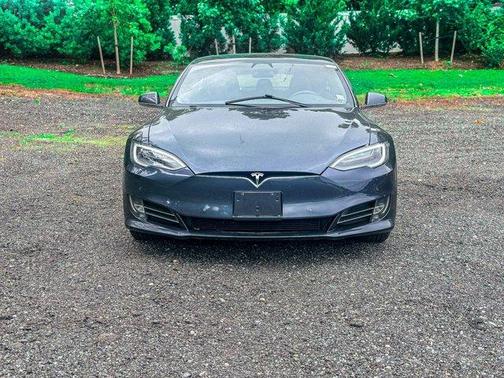 2018 Tesla Model S 75D