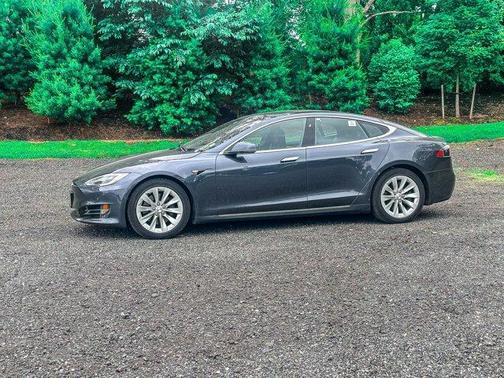2018 Tesla Model S 75D